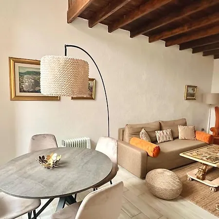 Casa Nel Centro Storico Di Naples
